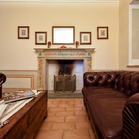 Villa Collepere Country House 마텔리카 외부 사진