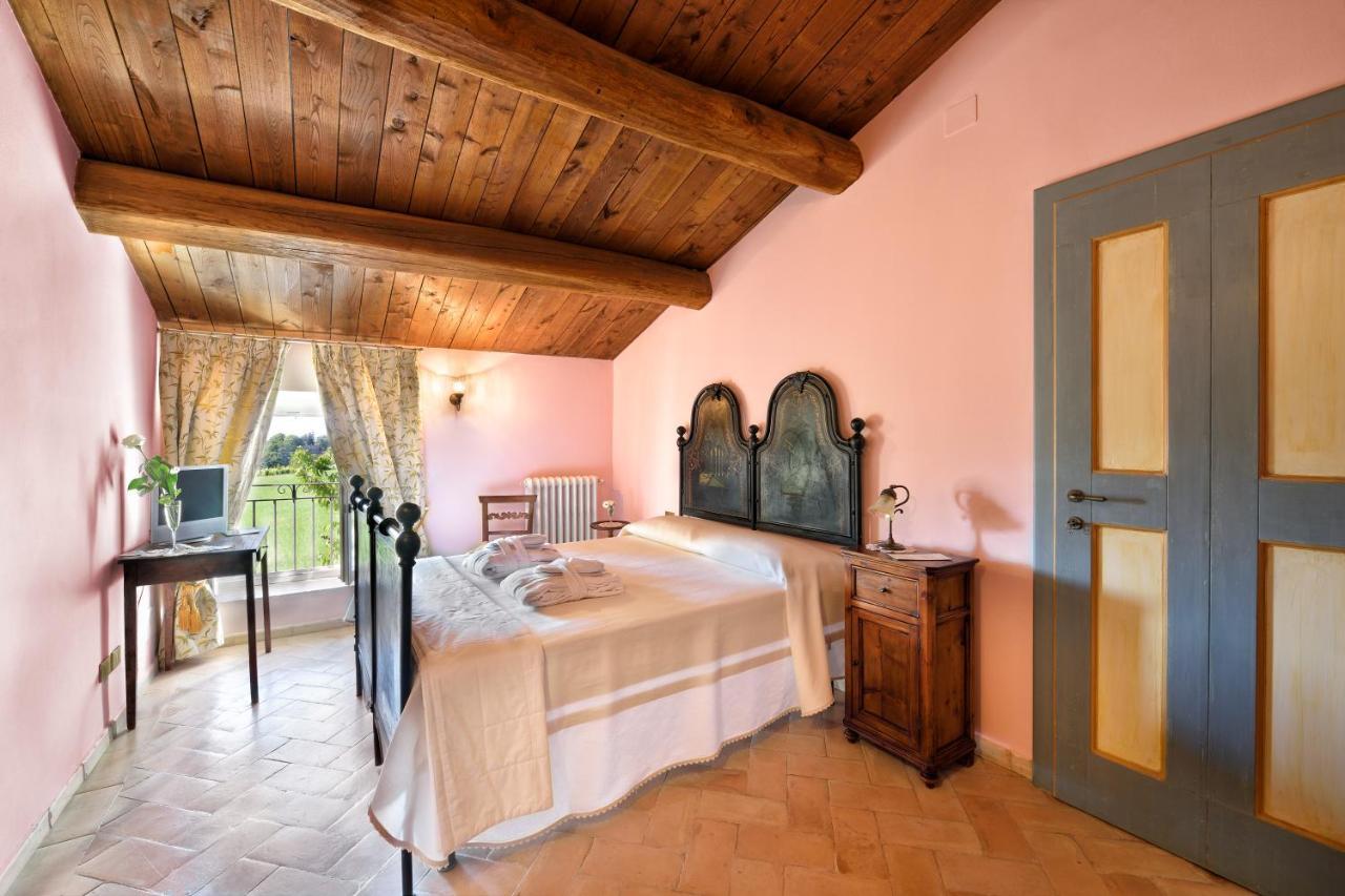 Villa Collepere Country House 마텔리카 외부 사진