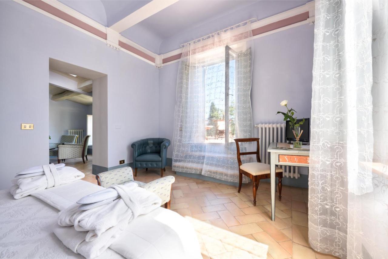 Villa Collepere Country House 마텔리카 외부 사진
